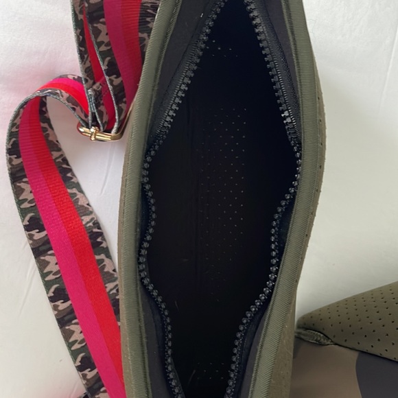 Social Threads Hello Happiness Camo Striped Neoprene Tote and Crossbody Bag - Picture 12 of 15